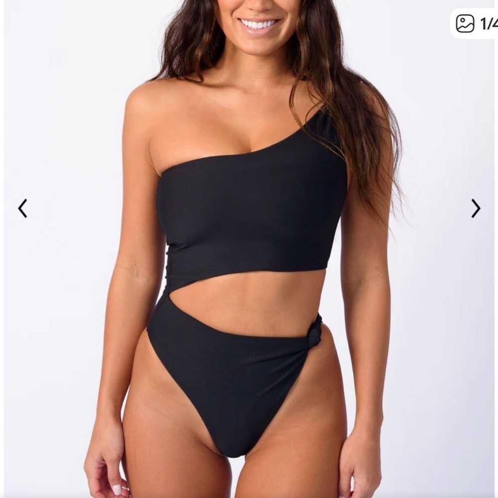 Skatie Black One-Shoulder Cutout One-Piece Swimsuit